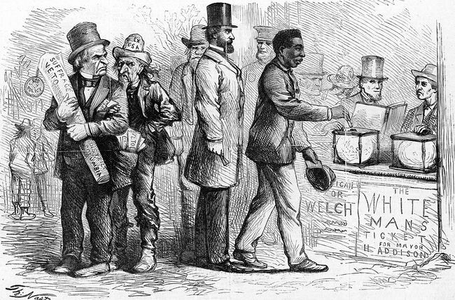 मार्च 1867, अमेरिकी कार्टूनिस्ट थॉमस नास्ट द्वारा हार्पर का साप्ताहिक राजनीतिक कार्टून, एक अफ्रीकी-अमेरिकी का चित्रण जॉर्ज टाउन चुनाव के दौरान एंड्रयू जैक्सन और अन्य लोगों को देखते हुए एक आदमी अपना मतपत्र एक मतपेटी में डालता है गुस्से से।